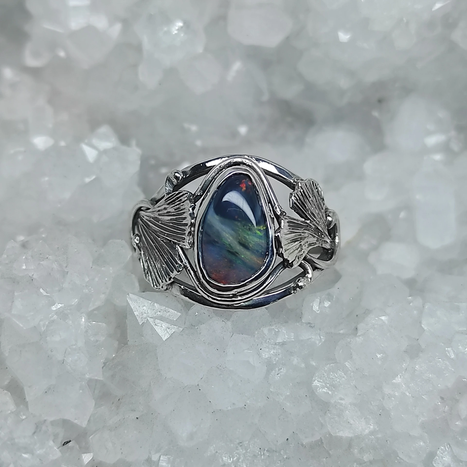 bague opale multicolore feuille de gingko