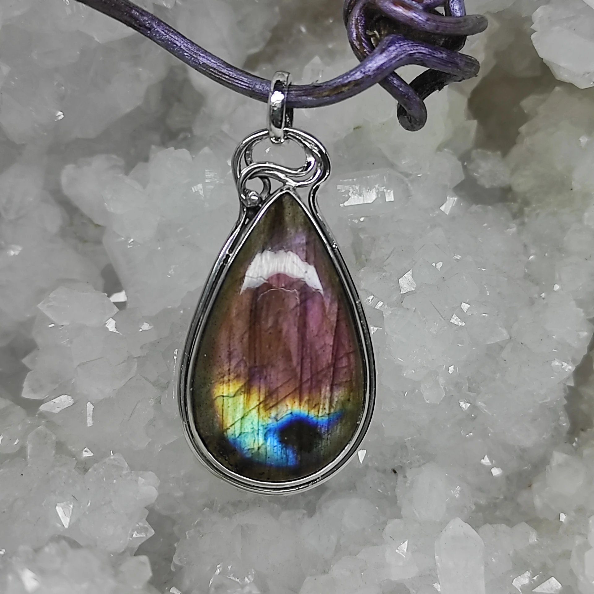 Pendentif Labradorite violette