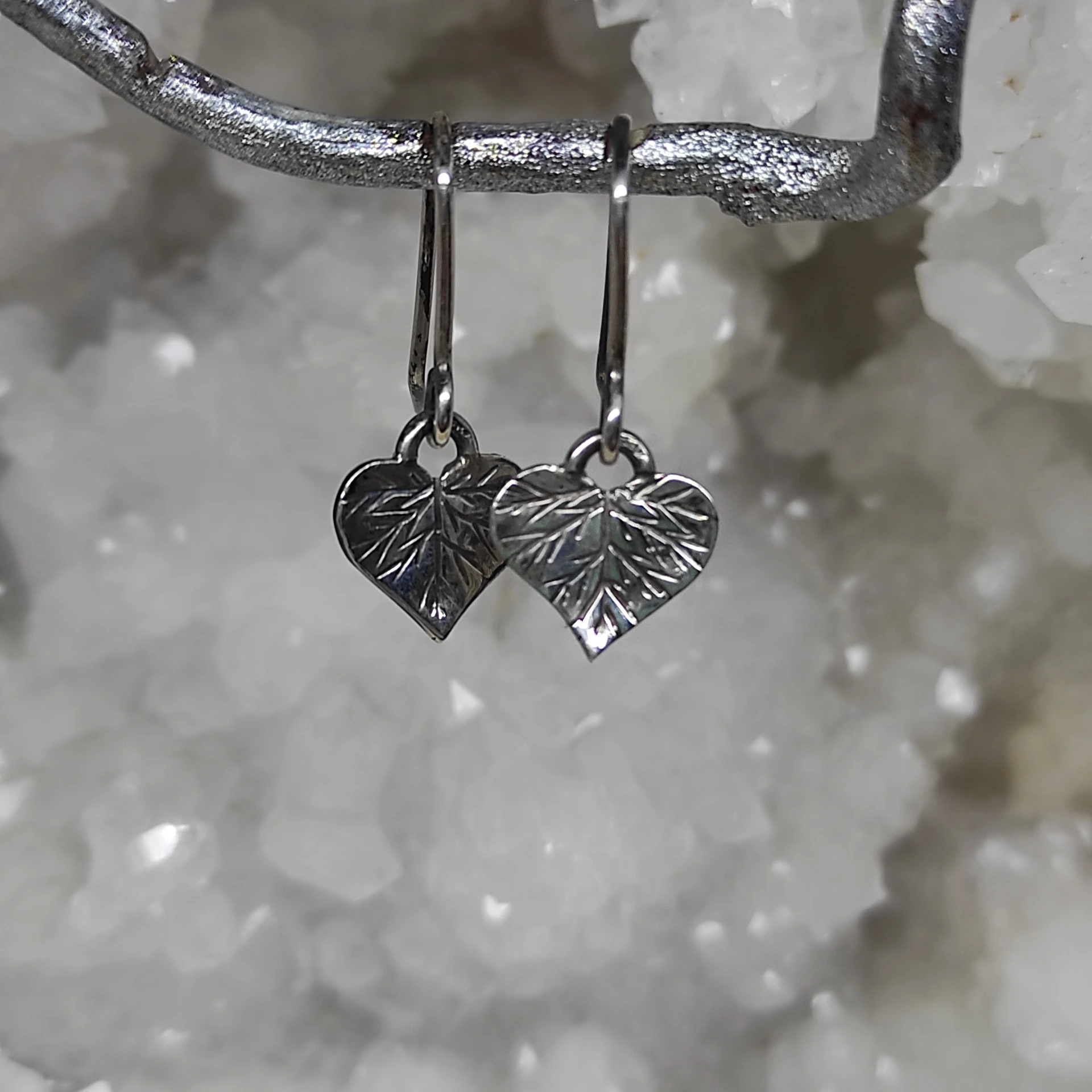 Boucles d' oreilles mini feuille coeur